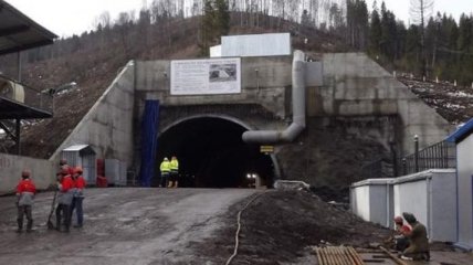 Строители Бескидского тоннеля преодолели отметку в 1 км