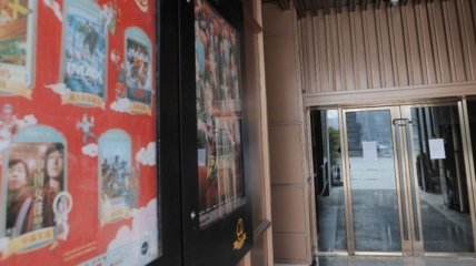 Никто не пришел: В Китае после карантина открыли первый кинотеатр