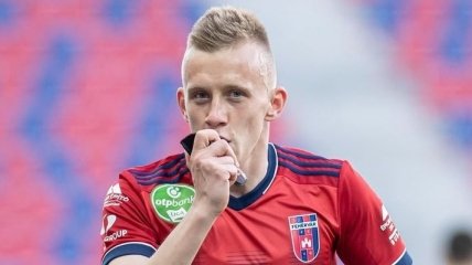 Украинский футболист забил классный дубль в Венгрии (видео)