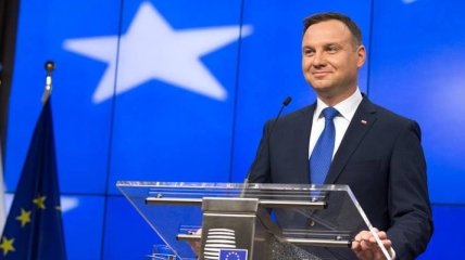 Польша поздравила Украину со стартом "безвиза"
