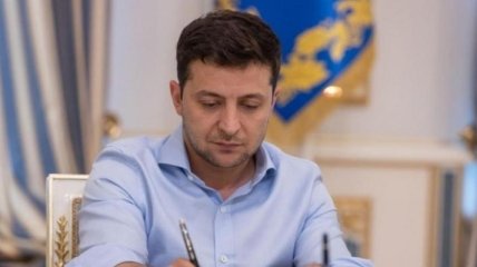 Зеленський позбавив громадянства трьох українців: що про них відомо