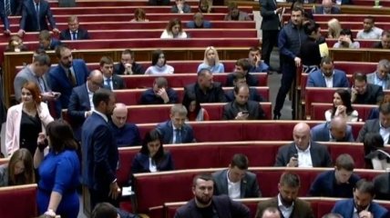Порядок дня ВР: депутаты могут дать согласие на арест Дубневича