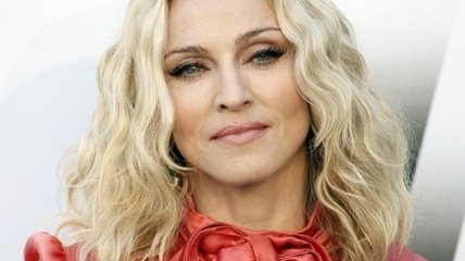 Певица Мадонна подала в суд на соседей