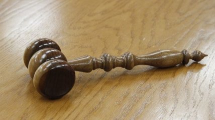 Порошенко назначил 5 судей в местных общих судах