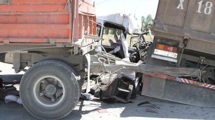 В ДТП на юге Казахстана погибли 14 человек