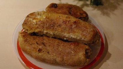 Мясные рулеты с грибами и сыром