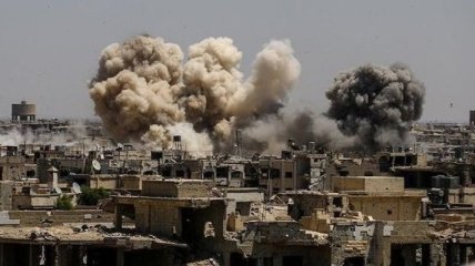 Авиация Асада скинула бомбы на пригород Дамаска: погибли дети