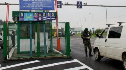 На границе с Польшей застряли 370 авто 