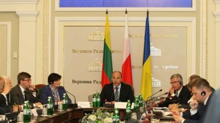 Еврокомиссия готовит следующую программу помощи Украине