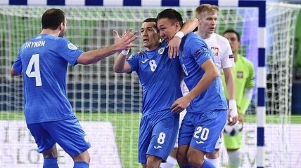 Казахстан разгромил Польшу на Евро-2018 по футзалу