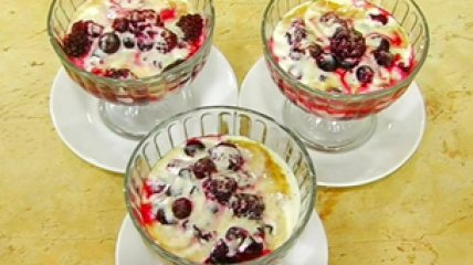 Ягодный десерт