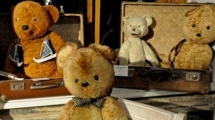 Более 2 тыс. старинных игрушек выставили на аукцион в США