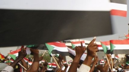 В Судане освободили оппозиционеров накануне выборов