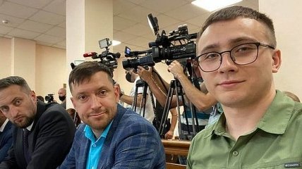 Дело Стерненко: на активиста напали прямо у дверей суда