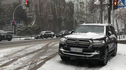 Арахамия поплатился за неправильную парковку в центре Киева (фото)