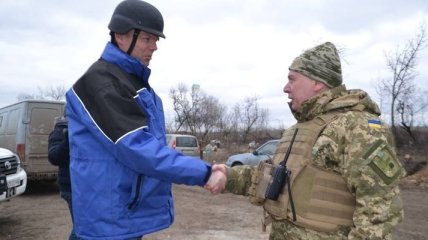 АТО: После приезда ОБСЕ в район Донецка боевики немного притихли