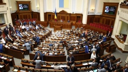 Рада не включила в повестку ни один из законопроектов о выборах в ВР