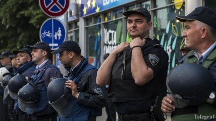 В Македонии отстранили 16 полицейских за бездействие во время штурма парламента