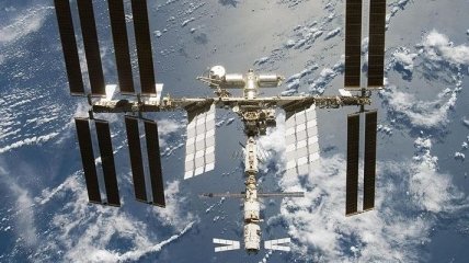 Члены экипажа МКС вышли в открытый космос
