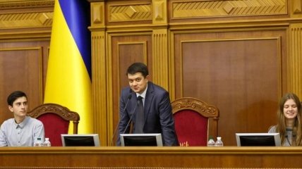 Разумков збирається відвідати три області України