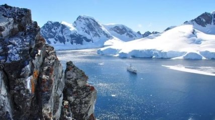 Ученые: на Антарктическом полуострове вырос поток ледников 