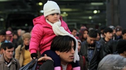  Германия за полгода приняла миллион беженцев