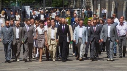 Яценюк с однопартийцами посетят незаконную сессию Киевсовета