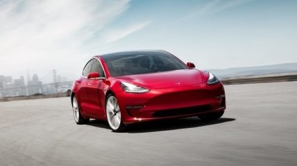 Tesla представили "дешевая" версию электрокара Tesla Model 3 