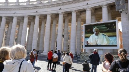 Папа Римский нарушил вековые традиции из-за коронавируса