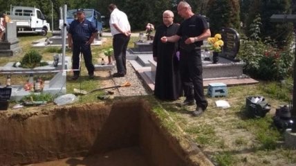На месте памятника воинам УПА в Грушовичах обнаружено захоронение