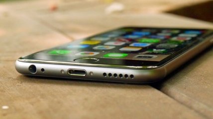Эксперты подсказали несколько способов, которые помогут быстро зарядить iPhone
