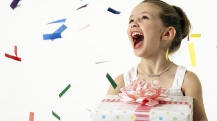 Что подарить на день рождения девочке от 1 до 10 лет