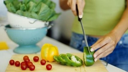 Женскому здоровью вредит процесс приготовления пищи