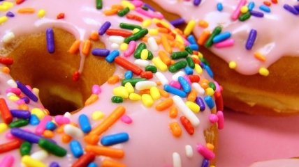 Сладкоежкам на заметку: сколько калорий спрятано в сладостях
