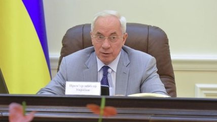 Азаров планирует наращивать экономику на 7-12% в год