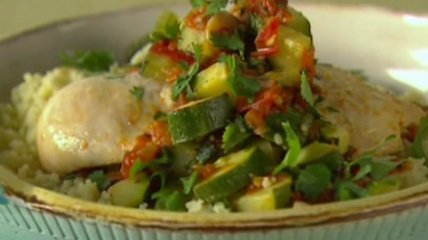 Куриная грудка с кус-кусом по-мароккански