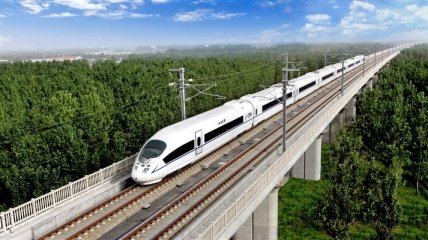 До скорости звука недалеко: в Китае намерены разогнать поезда до 1000 км/ч 