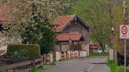 Место со сказки: расписная альпийская деревушка Обераммергау (Фото) 
