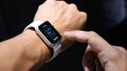 Первые обзоры "умных" часов Apple Watch 