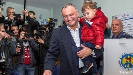 Додона официально объявили победителем выборов в Молдове