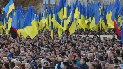 Итоги дня 8 декабря: День траура в Украине и вече на Майдане