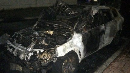 В Киеве за ночь сгорели три автомобиля