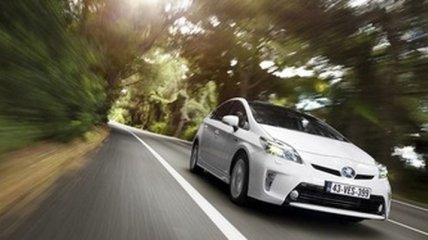 Выпуск Toyota Prius отложили