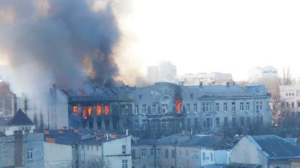 Спасатели назвали вероятную причину пожара в Одессе