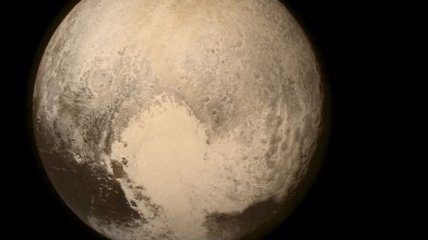 На Плутоне найдены дюны из метанового песка 