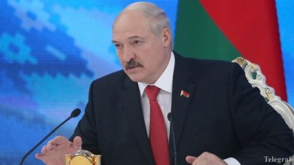 Лукашенко заявил, что войну на Донбассе надо заканчивать