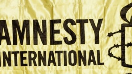 Amnesty требует расследовать нападения на маршах за права женщин
