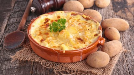 Сливочный гратен с курицей и грибами