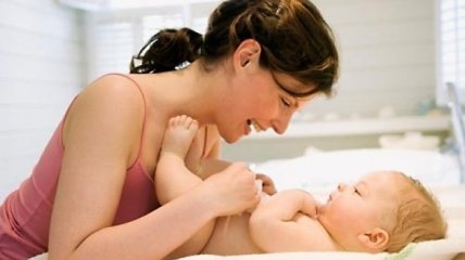 Как «играть» с новорожденным?