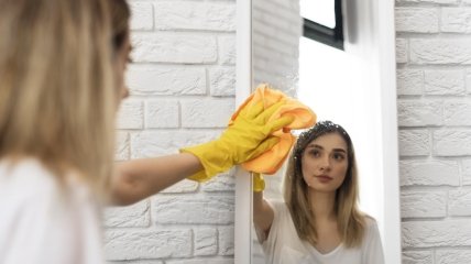 Як помити дзеркало без розводів